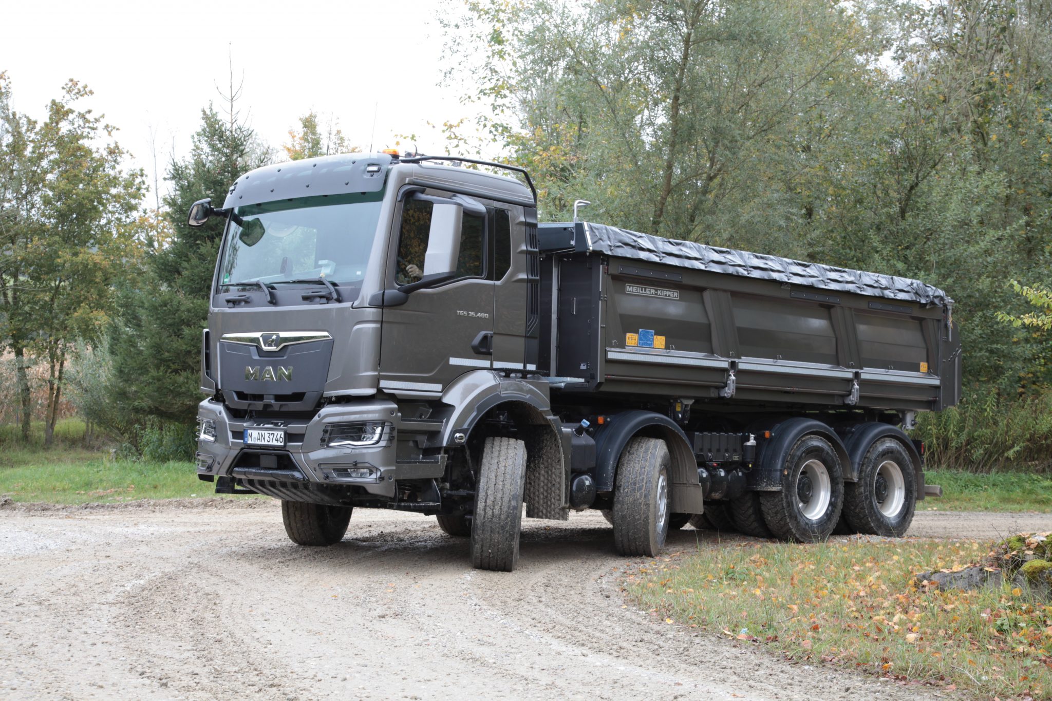 man-truck-und-bus-neue-truck-generation-f-r-den-baueinsatz