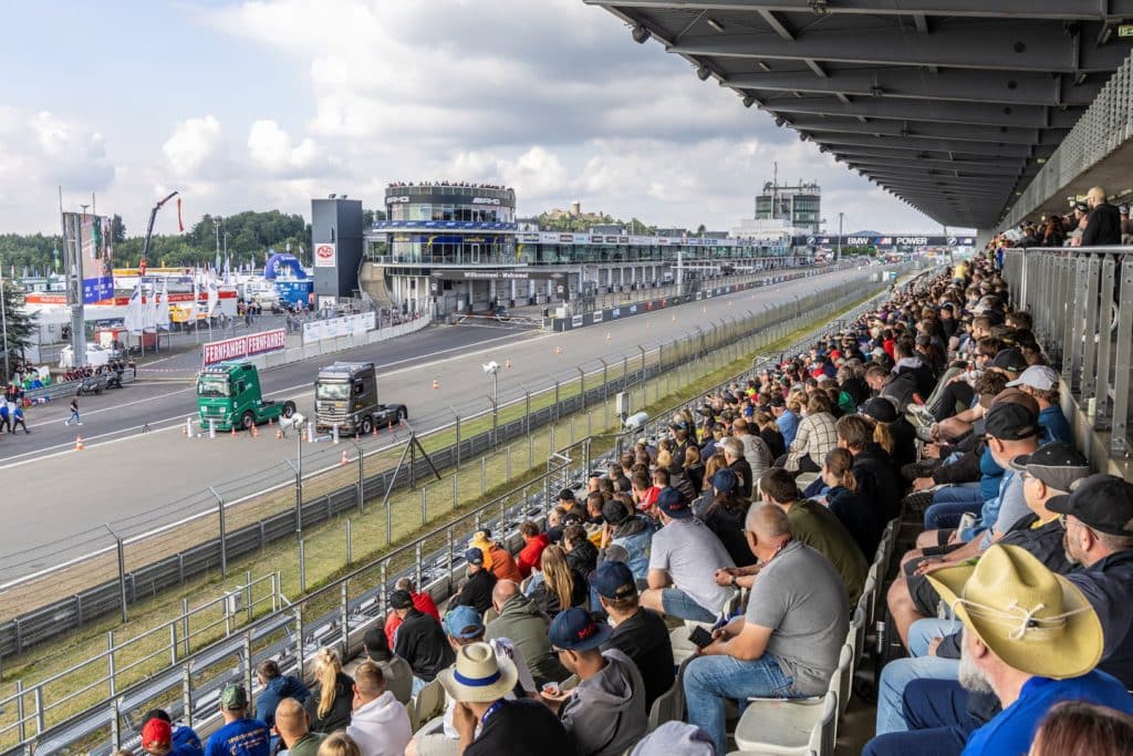 Volle Tribünen bei der 38. Auflage des Internationalen ADAC Truck-Grand-Prix

Foto: ADAC Mittelrhein e.V. / Max Prechtel